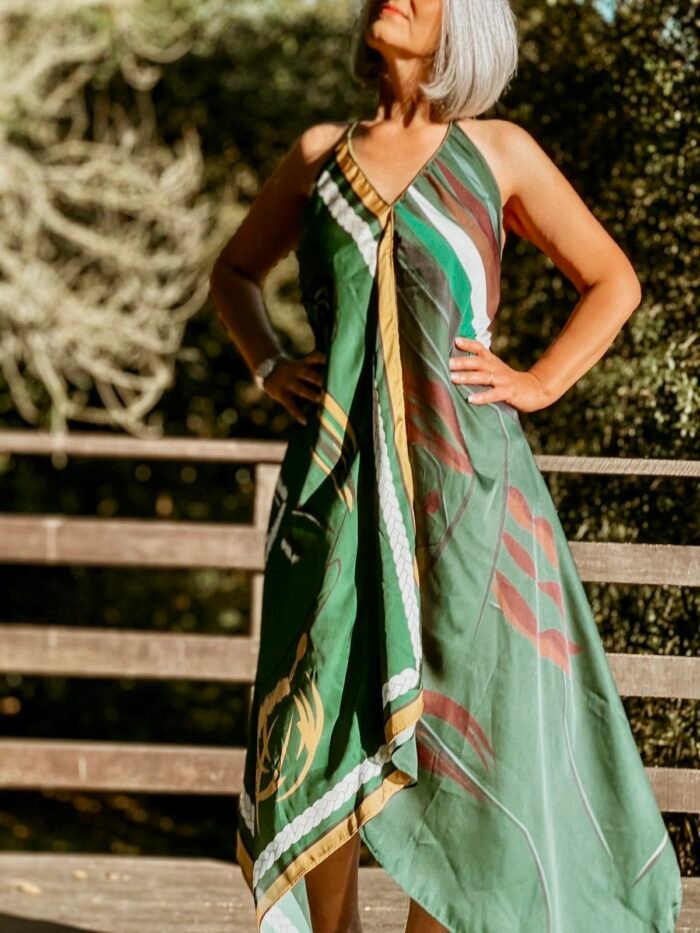 Verde Imperial Wrap Dress - Image 2